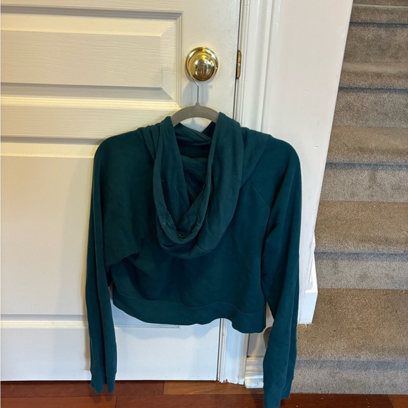 Nike Essentials Cropped Hoodie - Picture 3 of 3